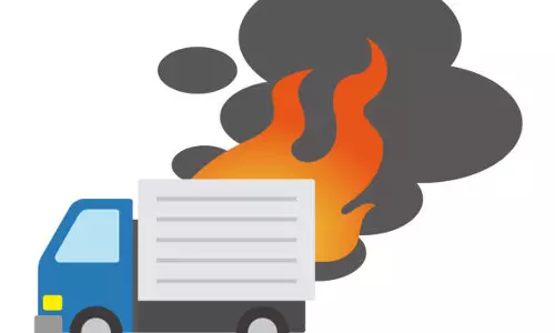 Extremists set fire to five trucks in Jharkhand amid elections
