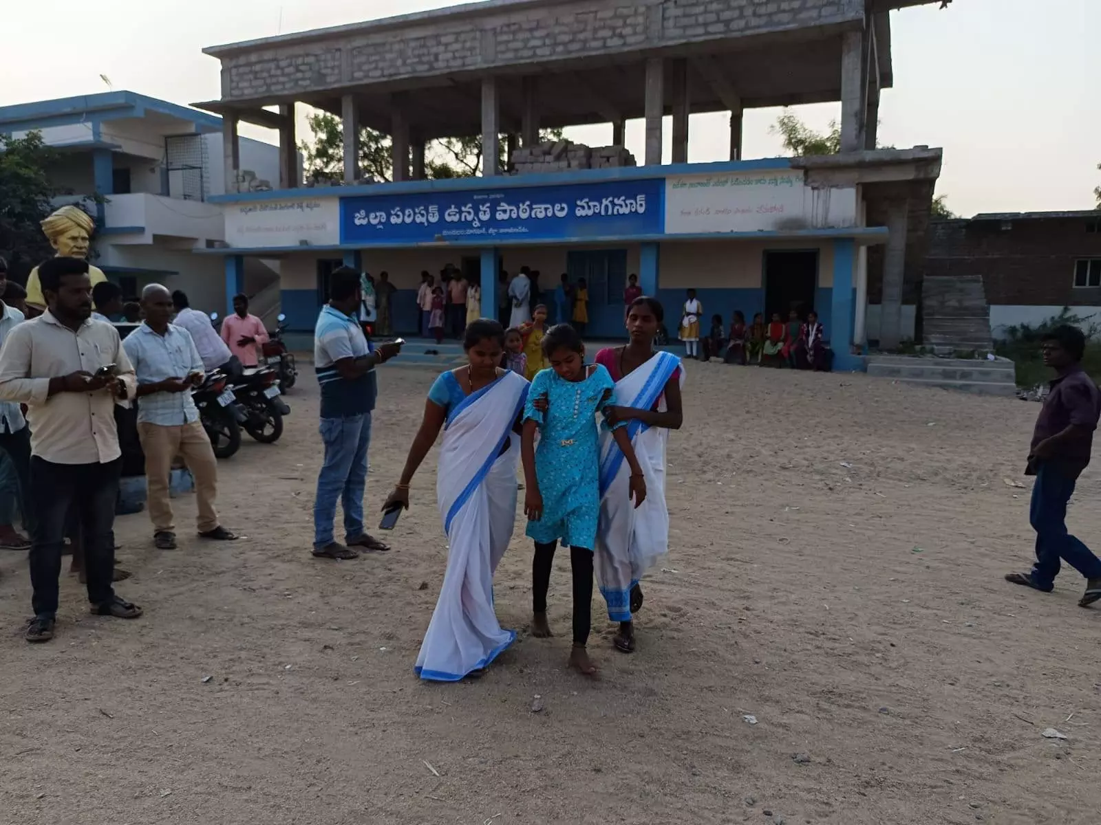 50 food poisoned with boiled eggs in Narayanpet 50 food poisoned with boiled eggs in Narayanpet