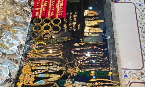 National Jewellers Under DRI Scanner