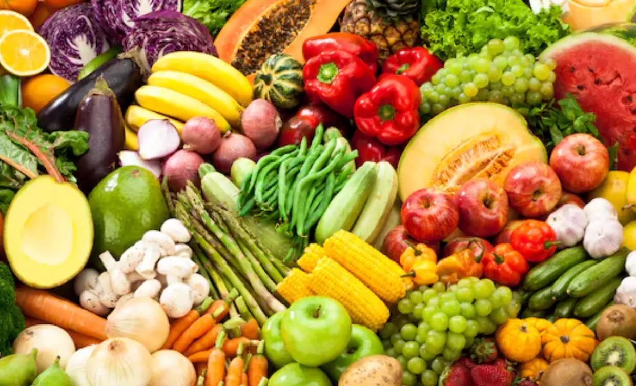 When You Eat Trumps What You Eat in Chrono-nutrition When You Eat Trumps What You Eat in Chrono-nutrition