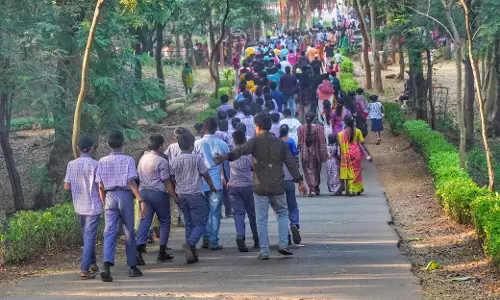 Vizag Zoo Sees Record-Breaking Visitor Numbers and Revenue During Kartik Month