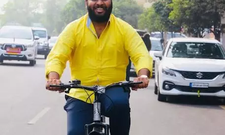 New VMRDA chief rides a bicycle to office