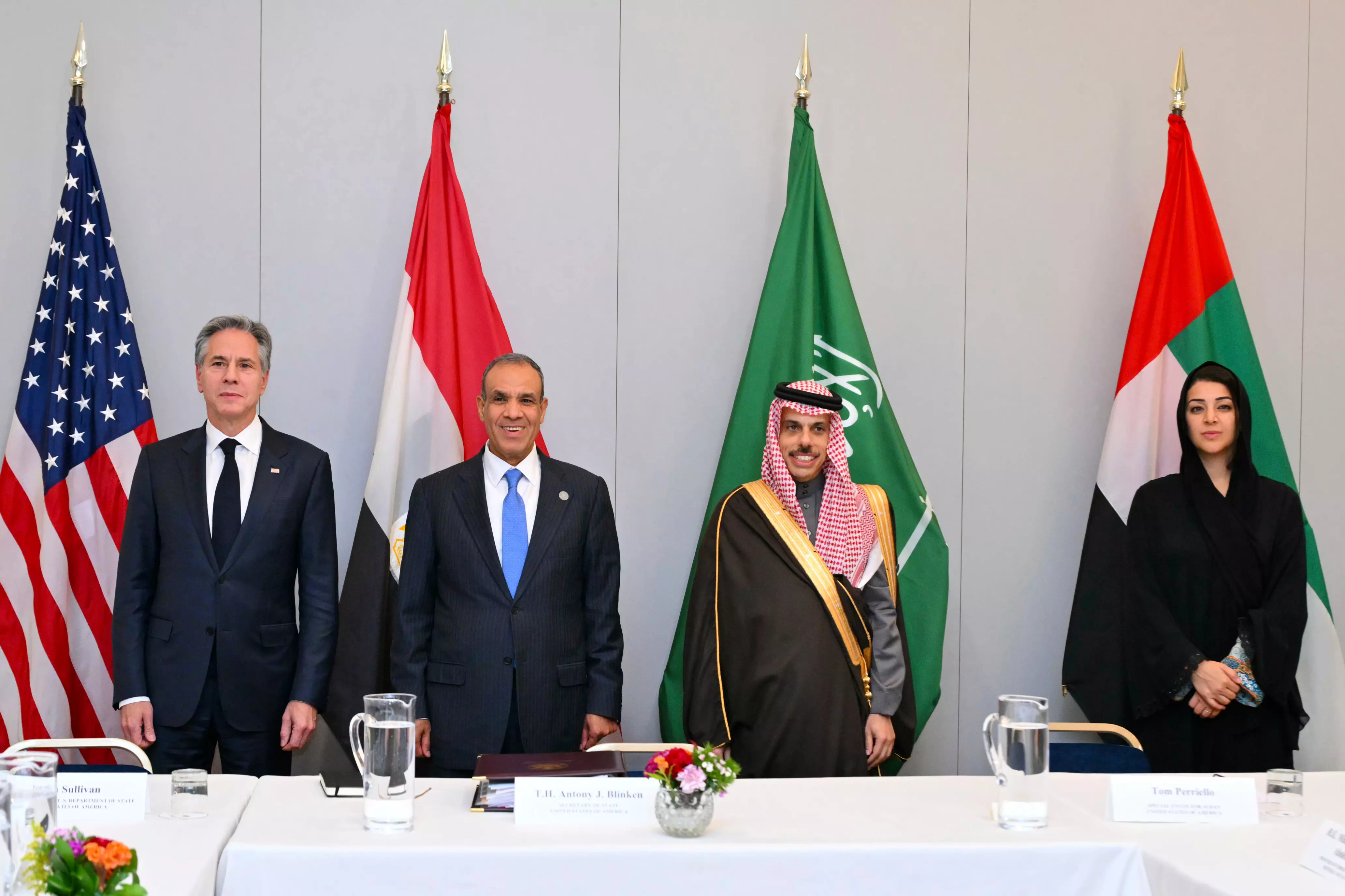 G7 ministers discuss ceasefire efforts in Mideast G7 ministers discuss ceasefire efforts in Mideast