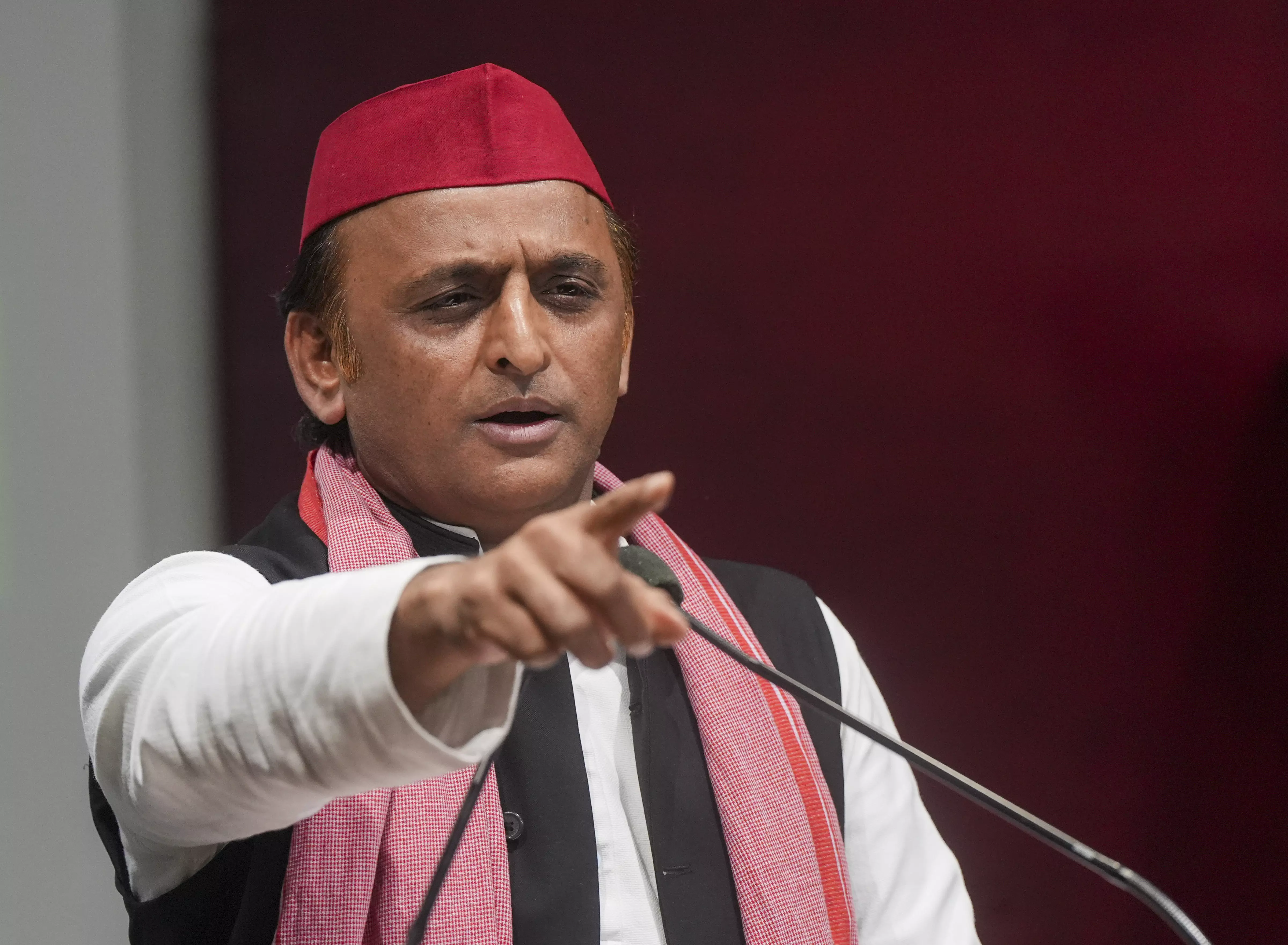 Akhilesh slams BJP for political duplicity Akhilesh slams BJP for political duplicity