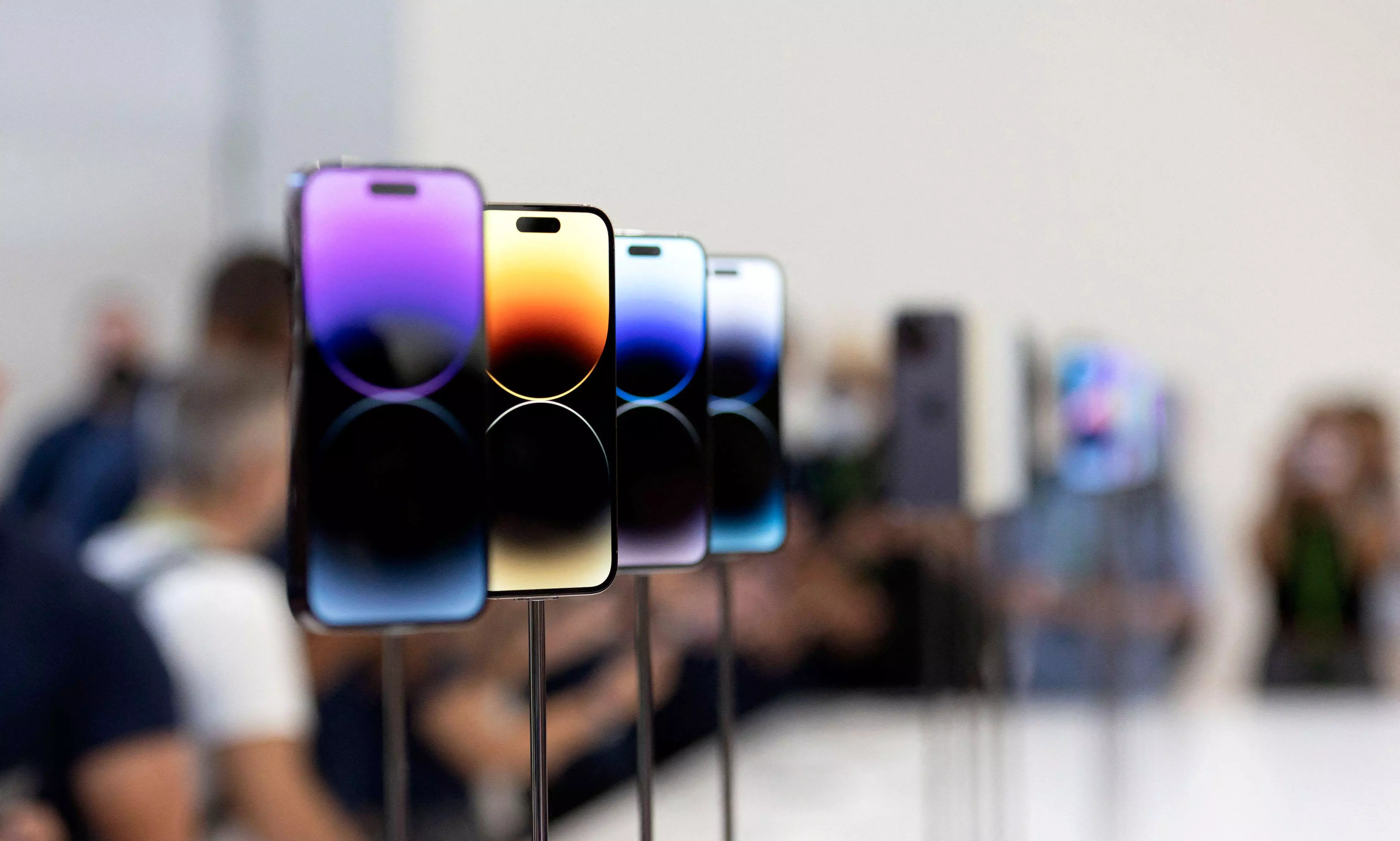 Apple Reportedly Cancels iPhone Hardware Subscription Service Apple Reportedly Cancels iPhone Hardware Subscription Service