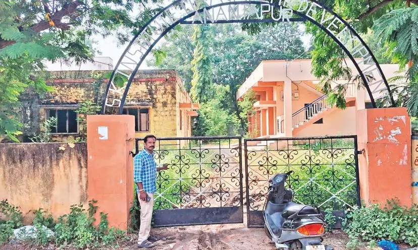 SKIAD remains shut since 2016