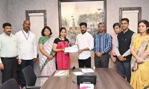 Revanth wants all officials and leaders to register in the caste census