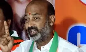 Bandi Sanjay criticizes KTR  for Congress, BJP link remark
