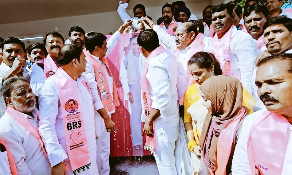 Telangana: BRS observes Deeksha Diwas marking KCR’s hunger strike