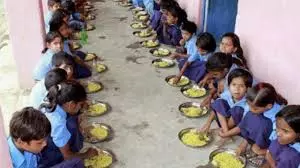 Telangana: Headmasters taste mid-day meal before serving students Telangana: Headmasters taste mid-day meal before serving students