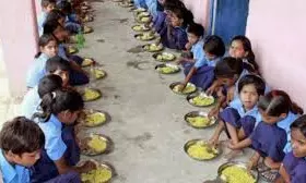 Telangana: Headmasters taste mid-day meal before serving students Telangana: Headmasters taste mid-day meal before serving students