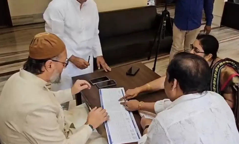 Hyderabad: Owaisi Registers for Caste Survey