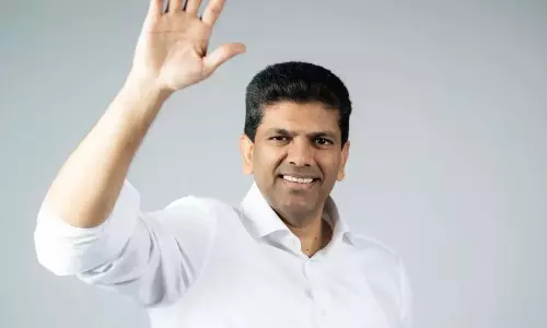 Pemmasani assures support to textile park owners in Guntur