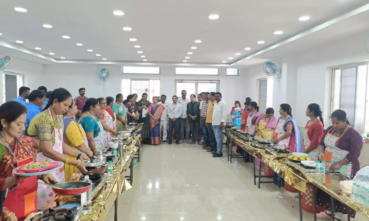 Gas companies conducted cookery competition to women