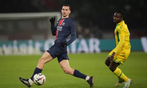 Flat PSG drop points in Nantes draw