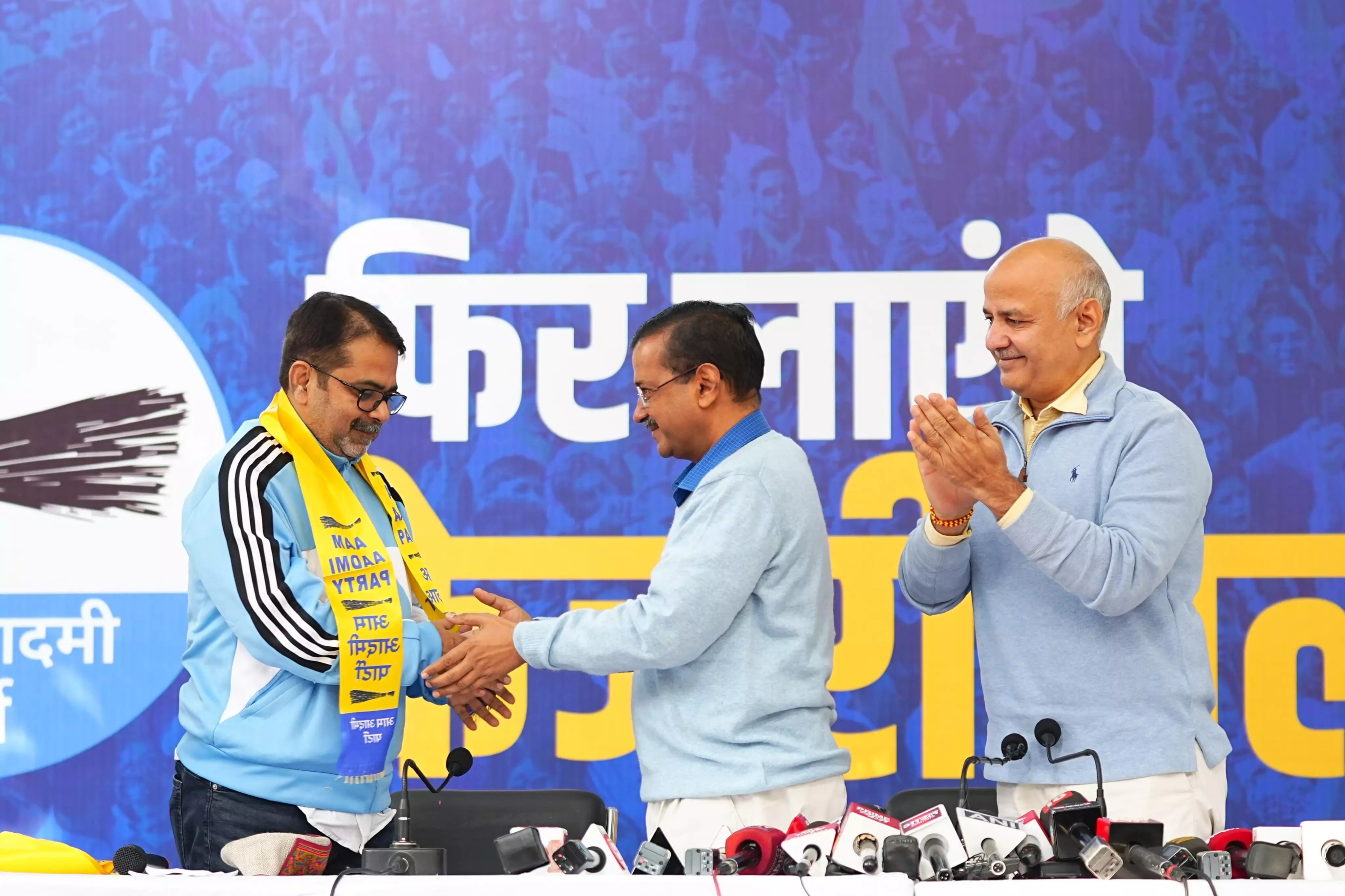 UPSC coaching teacher Avadh Ojha joins AAP UPSC coaching teacher Avadh Ojha joins AAP