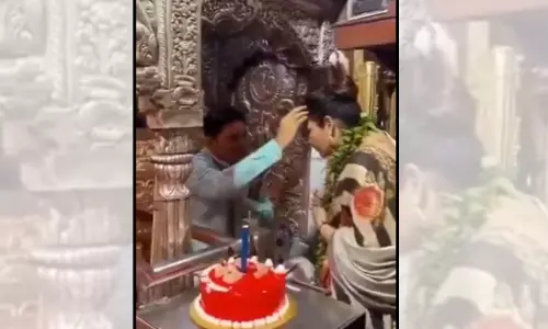 Influencer cuts birthday cake at Kaal Bhairav Temple, ban imposed