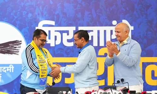 UPSC coaching teacher Avadh Ojha joins AAP