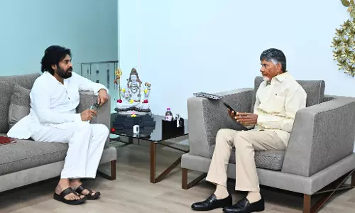 Pawan Kalyan meets Naidu