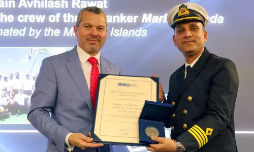 Indian ship captain receives maritime bravery award in UK
