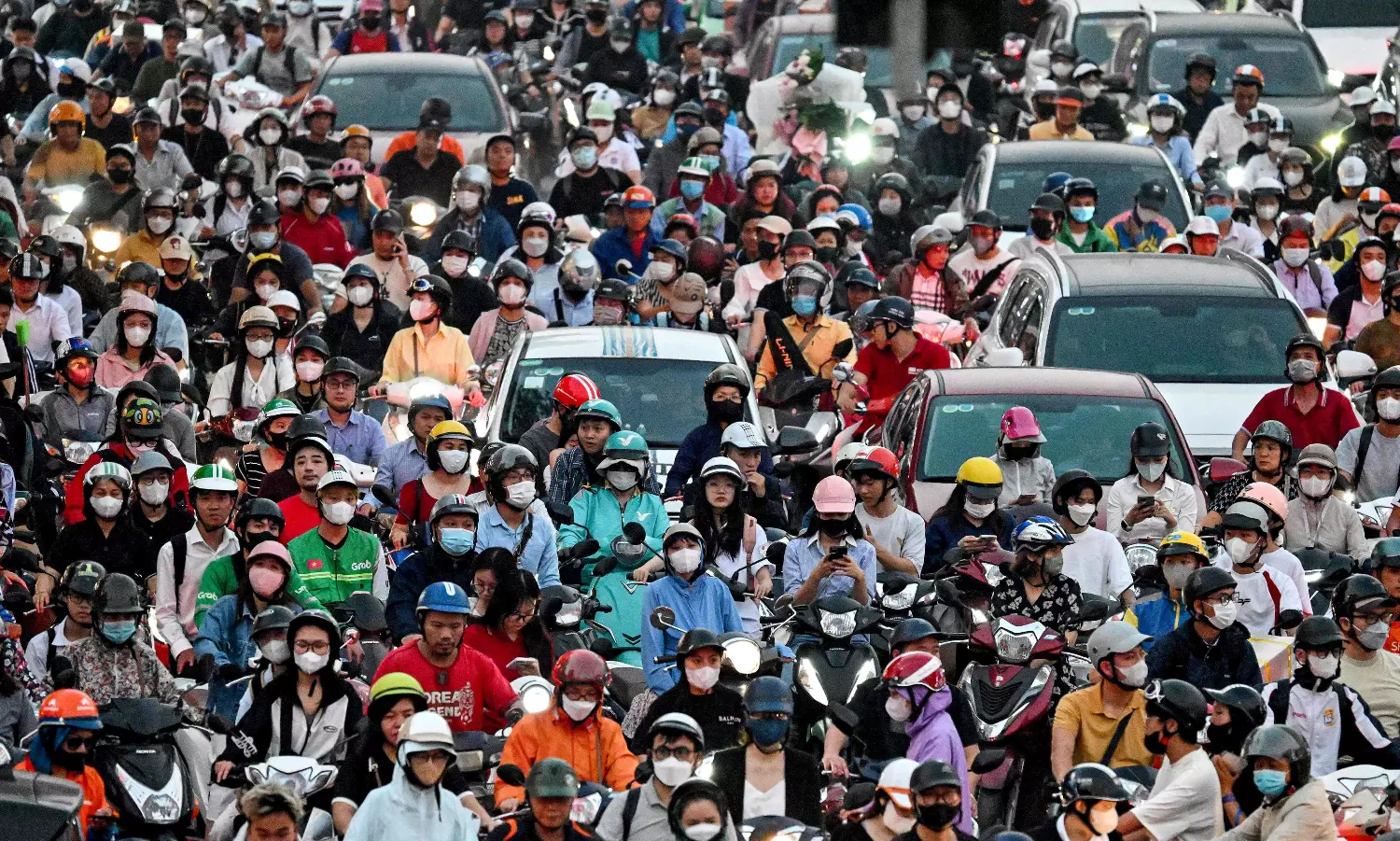 Vietnam pushes electric motorbikes as pollution becomes unbearable