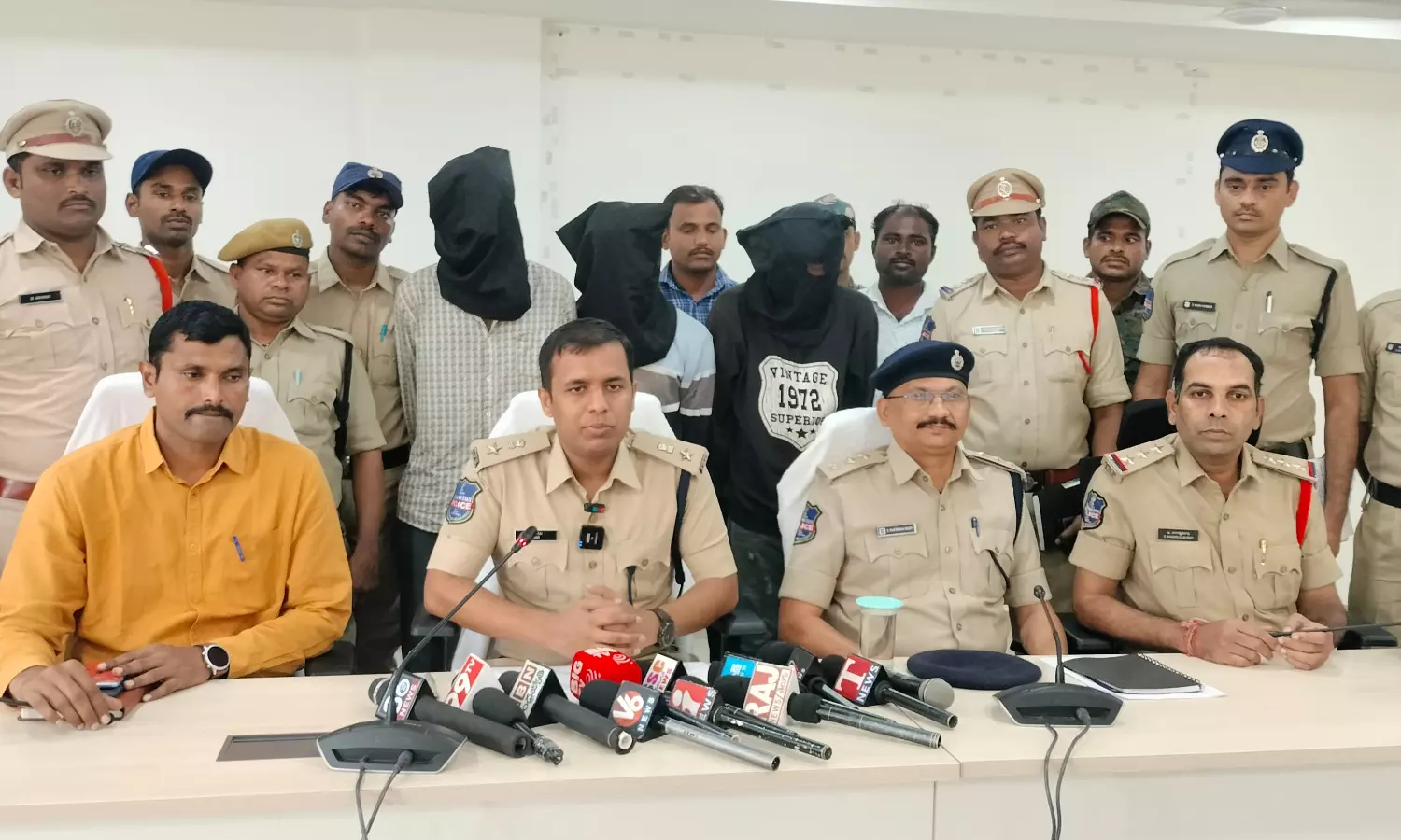 Three Inter-State Burglars Arrested in Bhupalpally
