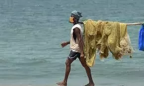 Andhra Pradesh: Fresh warning to fishermen on illegal ring net use Andhra Pradesh: Fresh warning to fishermen on illegal ring net use
