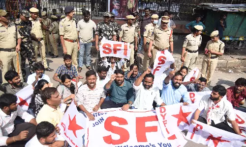 Protesters Call for Arrest of Sandhya Theatre Owner Protesters Call for Arrest of Sandhya Theatre Owner