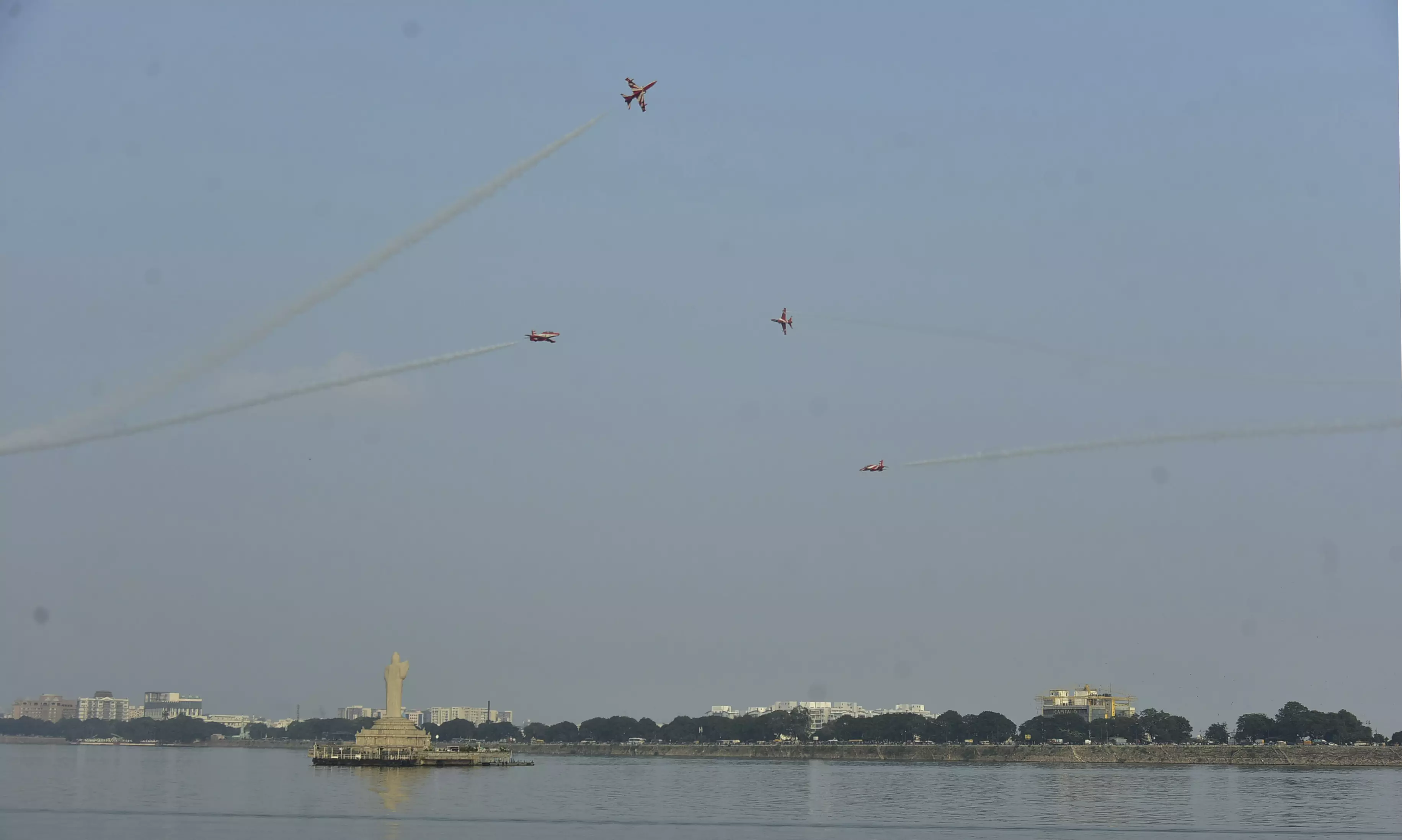 Air Force show enthralls Hyderabadis