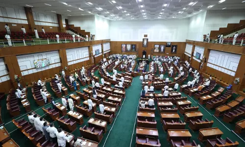 Karnataka Winter Session Opens with Waqf Debate and Lingayat Protests
