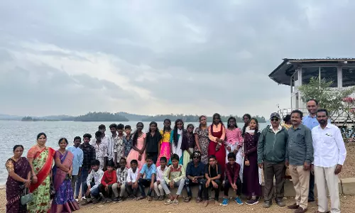 ZP Students Learn Telangana’s History at Ramappa, Laknavaram