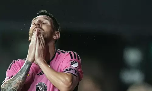 Messi and Ronaldo miss out on men’s FIFPRO World XI, Bronze equals record for women’s team