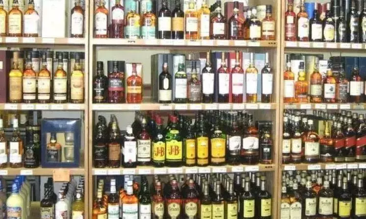 Liquor smuggling foiled in Telangana Liquor smuggling foiled in Telangana