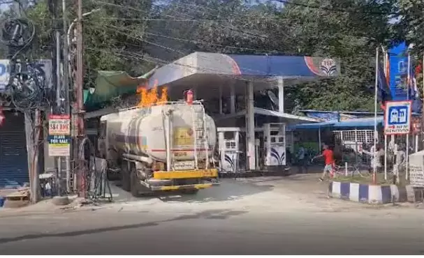 Hyderabad: Fuel tanker catches fire at petrol bunk