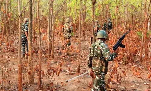 Naxalite killed in encounter, 2 jawans injured in IED blast in Chhattisgarh