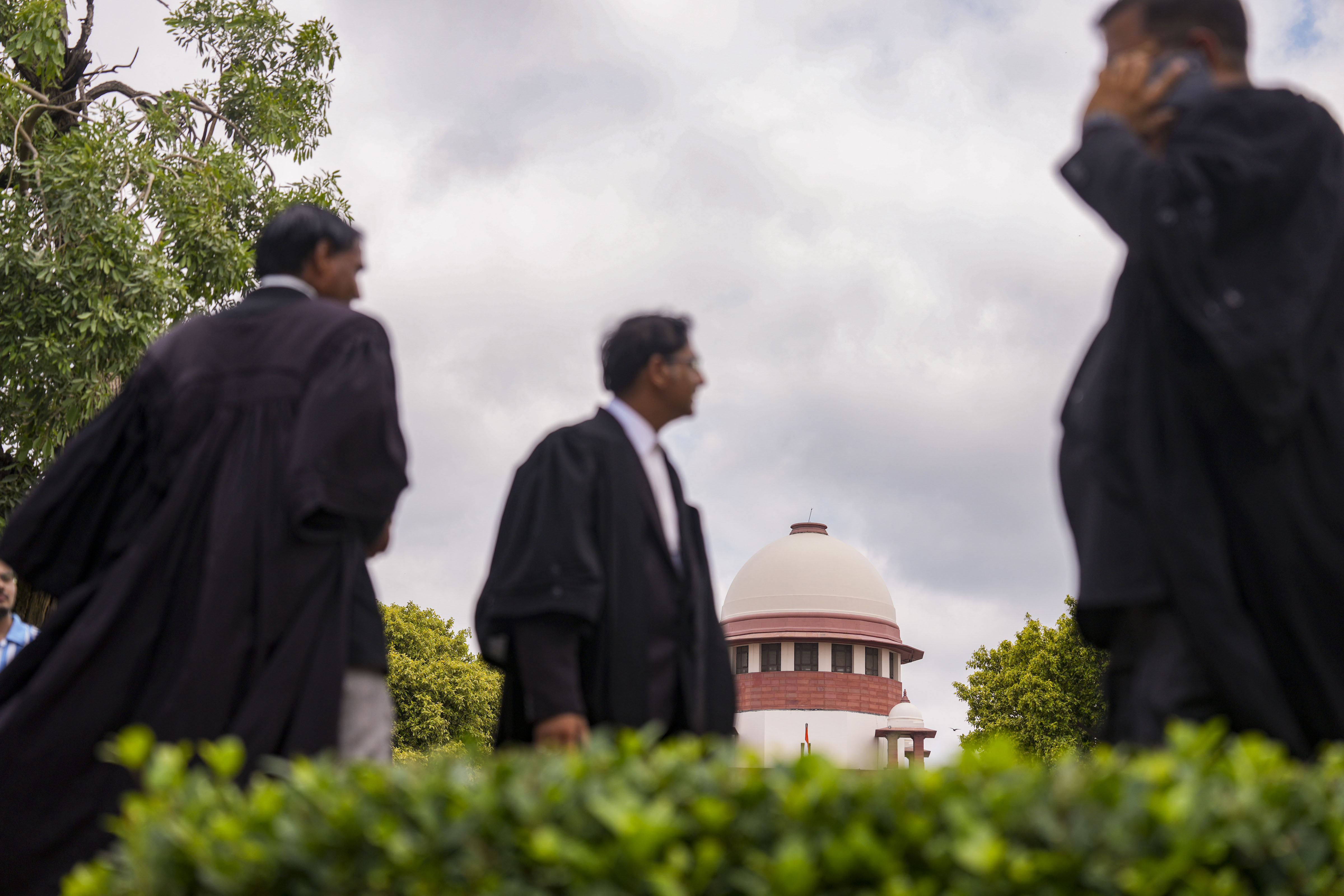 Supreme Court stays Lokpal order to probe HC judges