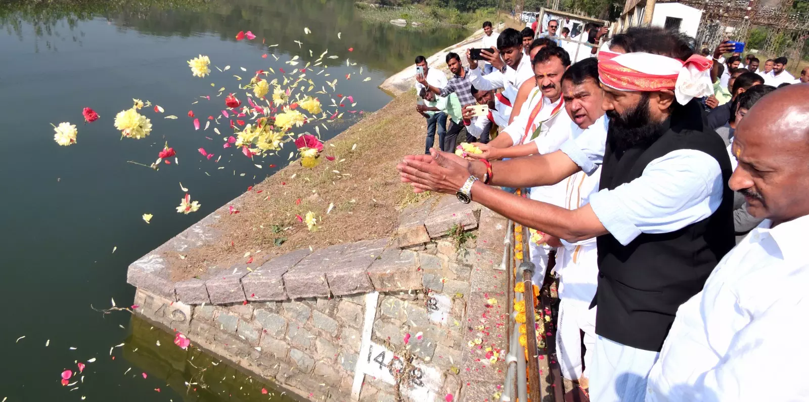 BRS will Face Music for Faulty Kaleshwaram Design: Uttam BRS will Face Music for Faulty Kaleshwaram Design: Uttam