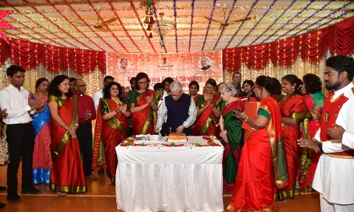 Yuletide Envelops Raj Bhavan