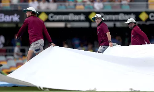 Rain stops play again as Australia reach 28 for no loss