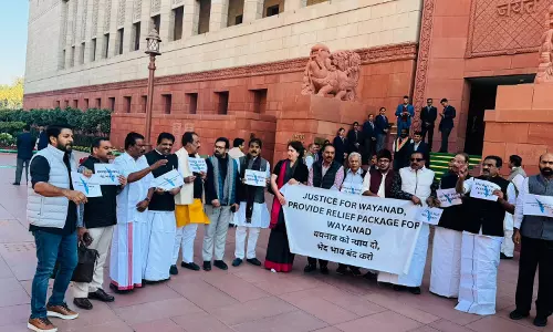 Kerala MPs protest against Centres demand for Funds on Airlifting Disaster Victims