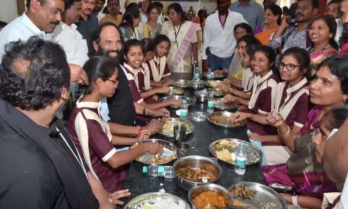 SW kitchen dishes out perfect meal for students under new diet card