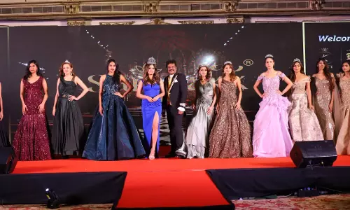 K Party in Royal British Style Fashion Show