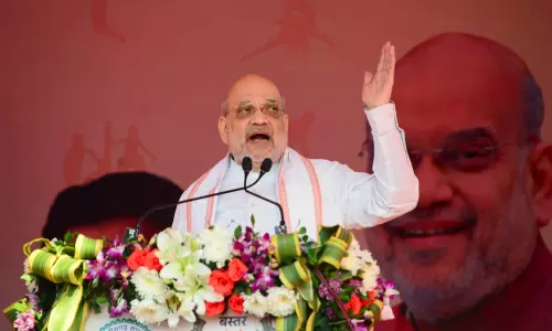 Shah asks security forces to coordinate to eliminate Naxalism by March 2026 Shah asks security forces to coordinate to eliminate Naxalism by March 2026