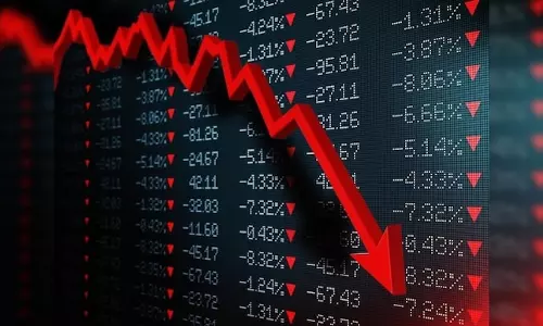 Markets decline in early trade dragged by Reliance, HDFC Bank; caution ahead of US Fed rate decision
