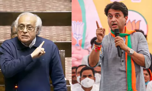 Scindia, Jairam Ramesh Clash Over Spectrum Allocation
