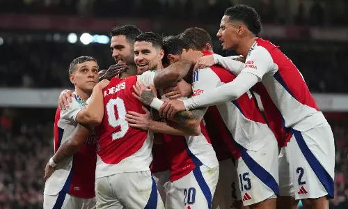 Arsenal, Liverpool, Newcastle Advance to English League Cup Semis