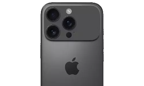 iPhone 17 Pro Rumoured To Retain Triangular Camera Design iPhone 17 Pro Rumoured To Retain Triangular Camera Design