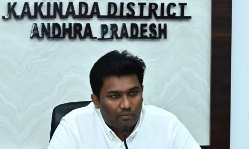 Kakinada Collector Proposes Rs. 200 Crore Plan for Sea Erosion Kakinada Collector Proposes Rs. 200 Crore Plan for Sea Erosion