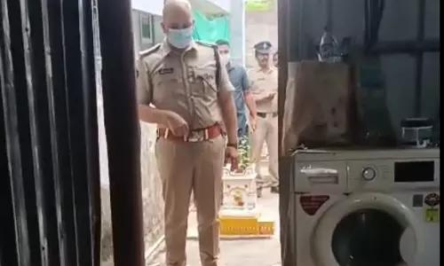 West Godavari: Unidentified Body in Parcel with Threat Letter Found