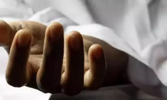 Decomposed Bodies of Two Sisters Found in Secunderabad Flat Decomposed Bodies of Two Sisters Found in Secunderabad Flat
